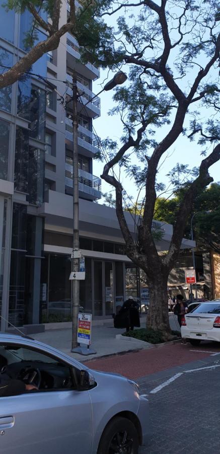 The Median Rosebank Johannesburg South Africa Apartment Exterior photo